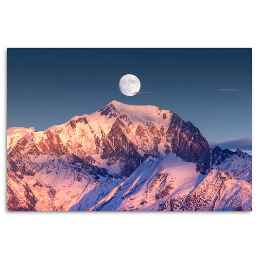 Lever de lune sur le Mont-Blanc